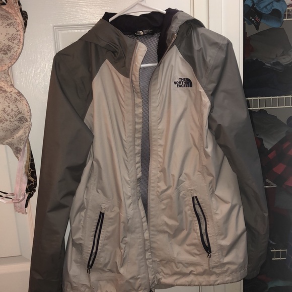 North face jacket - Picture 3 of 3